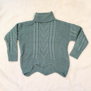 Pink lily turtle neck sweater size s